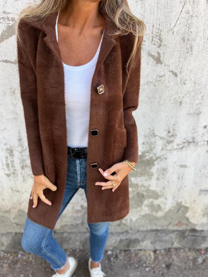 Isabela Elegant Single Breasted Coat