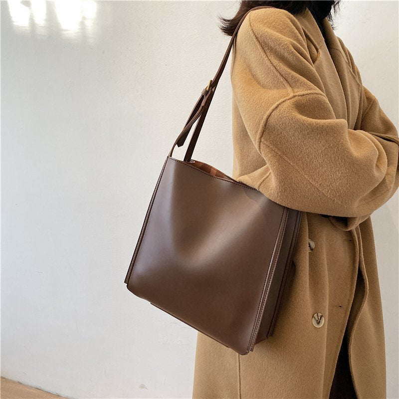 Camilla Classic Everyday Bag
