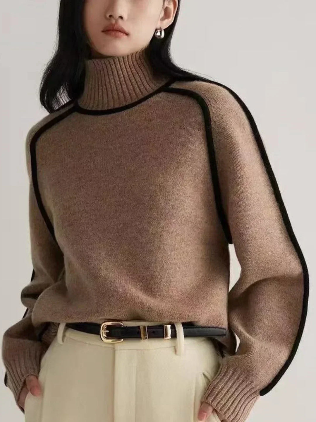 Donna Chic Turtleneck Sweater