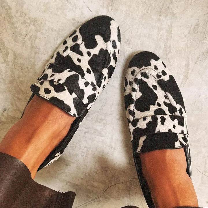 Chic Animal Print Loafers