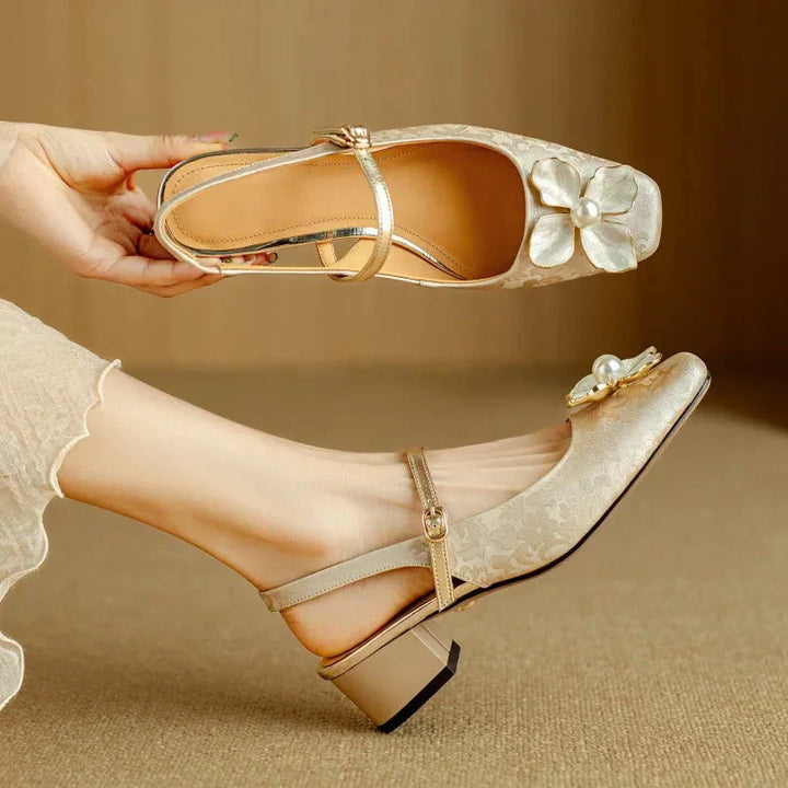 Eloise Chic Elegance Pumps