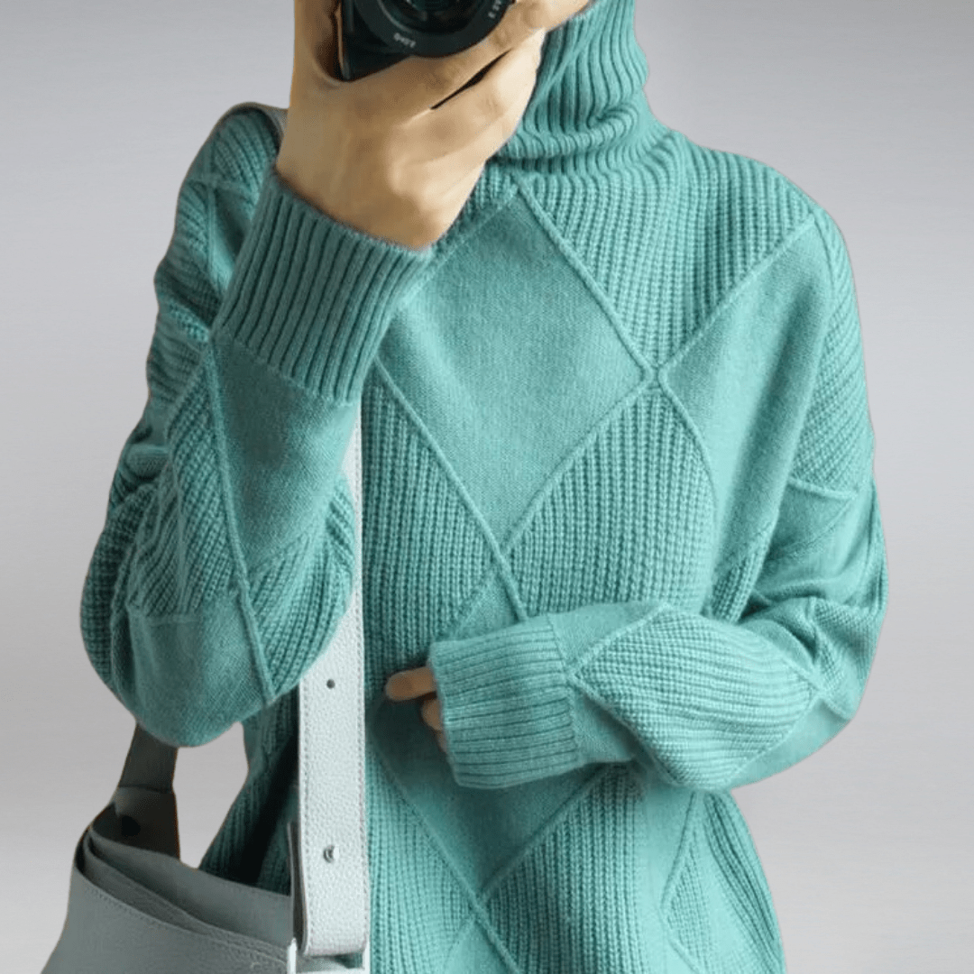 Reyna Classic Turtleneck Sweater for Effortless Everyday Style